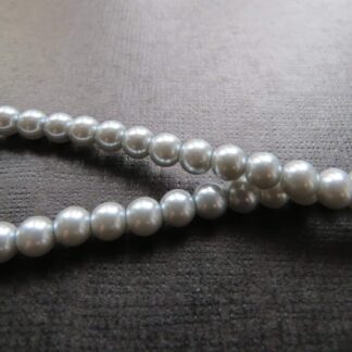 Glass Pearls – Wine – 6mm – Strand Of 72 Beads