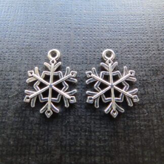 Snowflake Charm – Antique Silver – 21x16mm