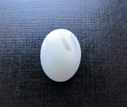 Mother Of Pearl Cabochon – Oval – 18x25mm