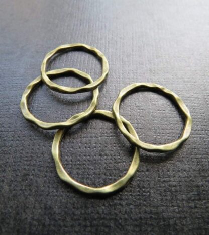 Circle Connector – Antique Bronze – 22×1.5mm