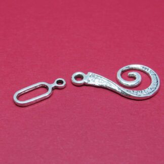 Hook and Eye Clasp – Antique Silver – 25x13mm