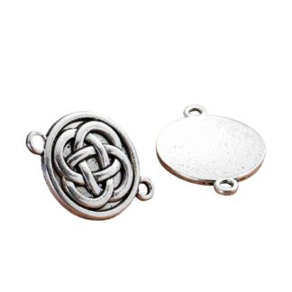 Celtic Knot Round Connector – Antique Silver – 27x20mm
