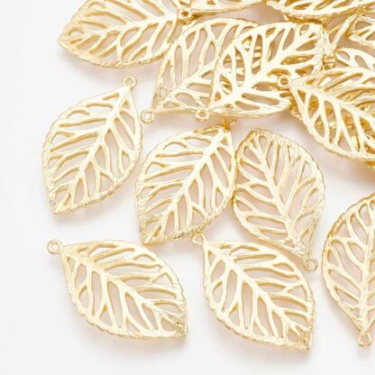 Brass Pendant – Leaf – 18 K Gold Plated – 23x13mm