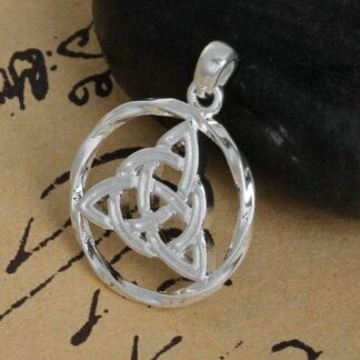 Trinity Knot Pendant – Silver Plated Copper – 27x20mm